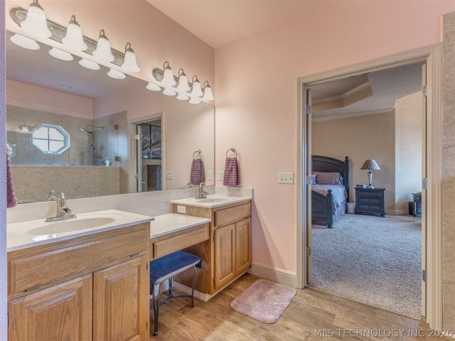 1104 N Scott Avenue, Haskell, OK 74436