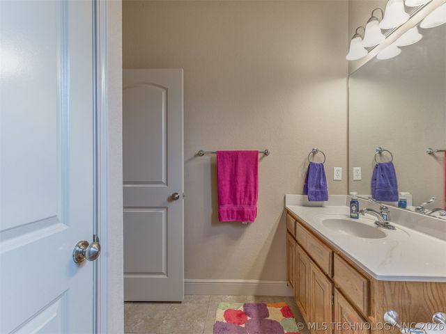 1104 N Scott Avenue, Haskell, OK 74436