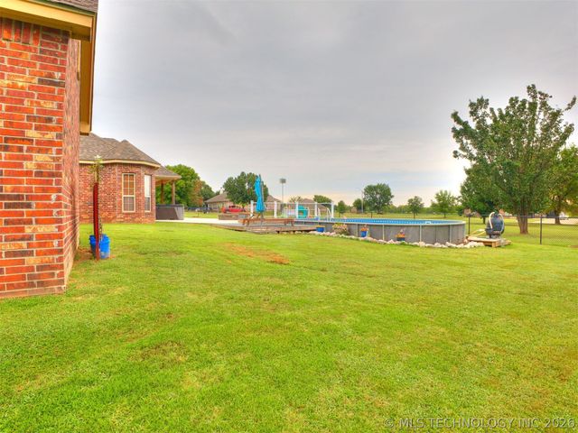 1104 N Scott Avenue, Haskell, OK 74436