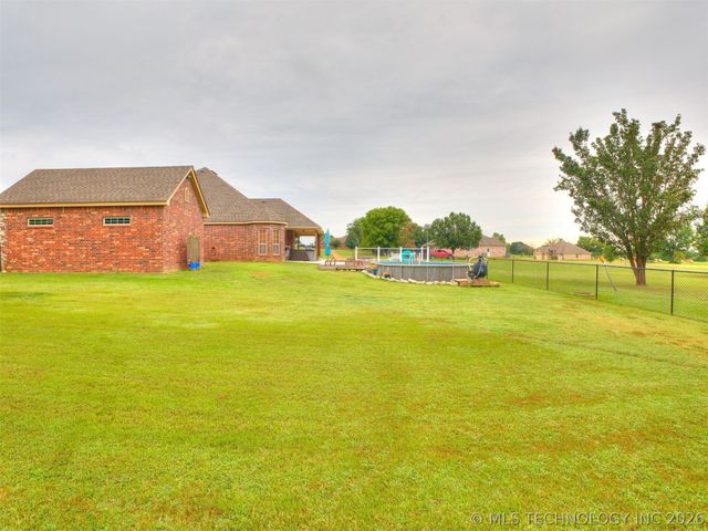 1104 N Scott Avenue, Haskell, OK 74436