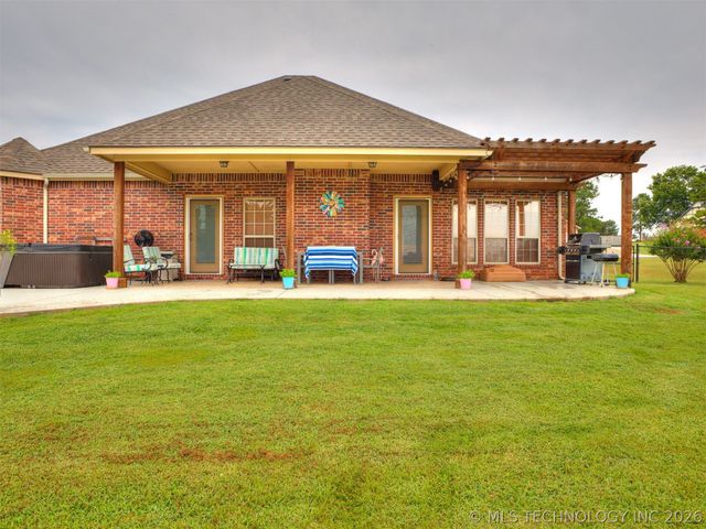 1104 N Scott Avenue, Haskell, OK 74436