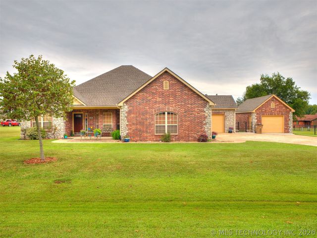 1104 N Scott Avenue, Haskell, OK 74436
