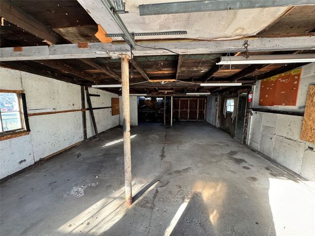 1250 E 32ND Street, Erie, PA 16504