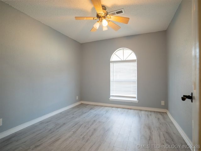 1753 S Pine Avenue, Broken Arrow, OK 74012