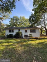3600 MINE RD, Fredericksburg, VA 22408