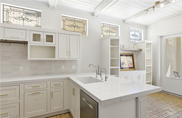 9053 Opus Drive, Las Vegas, NV 89117