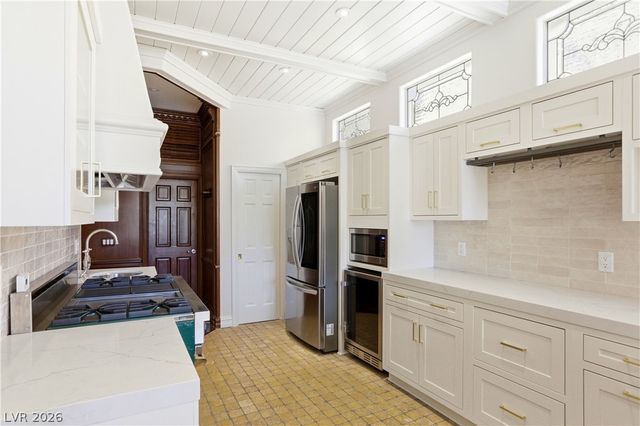 9053 Opus Drive, Las Vegas, NV 89117