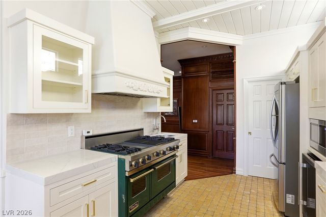 9053 Opus Drive, Las Vegas, NV 89117