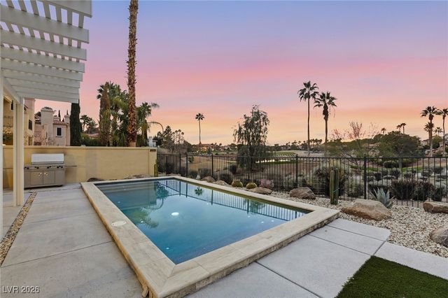 9053 Opus Drive, Las Vegas, NV 89117
