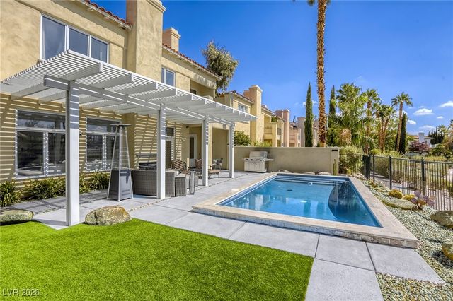 9053 Opus Drive, Las Vegas, NV 89117