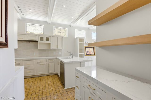 9053 Opus Drive, Las Vegas, NV 89117