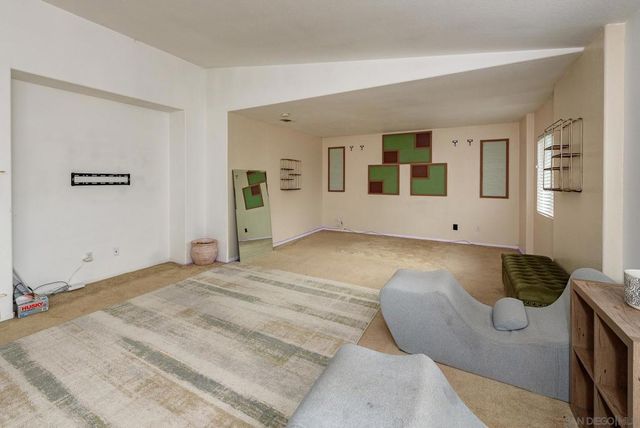 1039 Eliot St, Oceanside, CA 92057