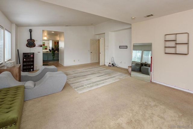 1039 Eliot St, Oceanside, CA 92057