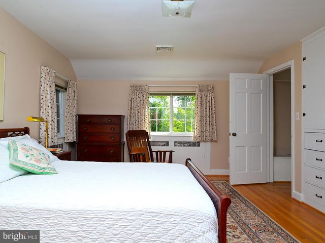 601 N OVERLOOK DR, Alexandria, VA 22305