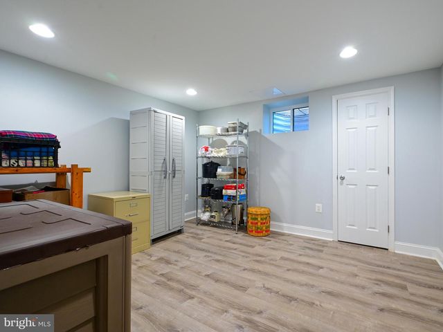 601 N OVERLOOK DR, Alexandria, VA 22305