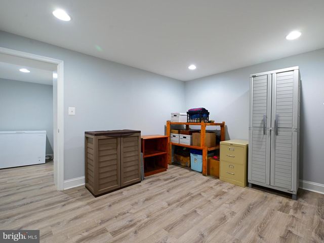601 N OVERLOOK DR, Alexandria, VA 22305