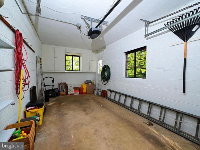 601 N OVERLOOK DR, Alexandria, VA 22305