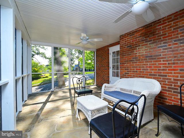 601 N OVERLOOK DR, Alexandria, VA 22305