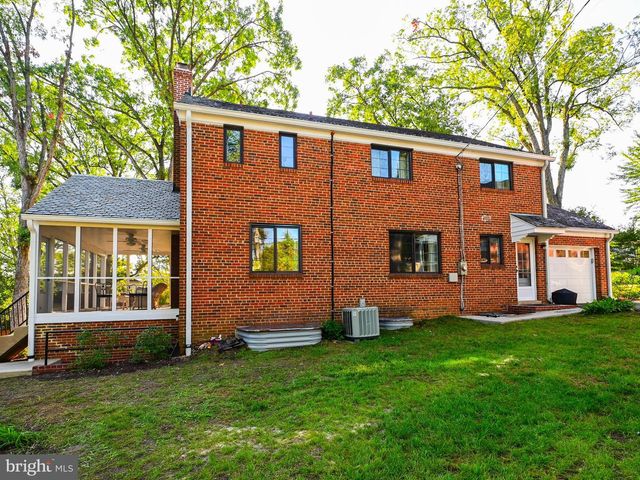 601 N OVERLOOK DR, Alexandria, VA 22305