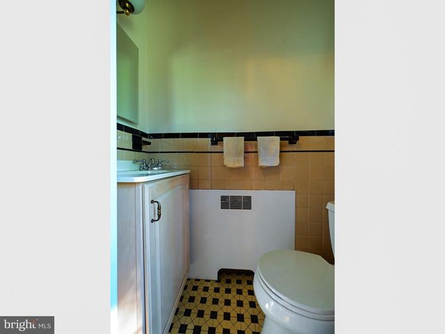 601 N OVERLOOK DR, Alexandria, VA 22305