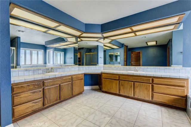 16385 Kamana Court, Apple Valley, CA 92307