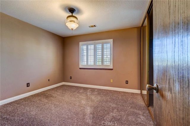 16385 Kamana Court, Apple Valley, CA 92307