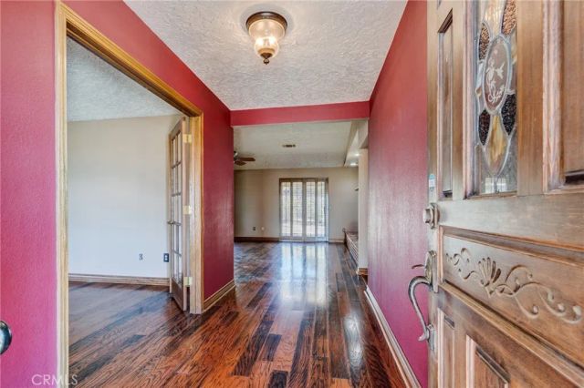 16385 Kamana Court, Apple Valley, CA 92307