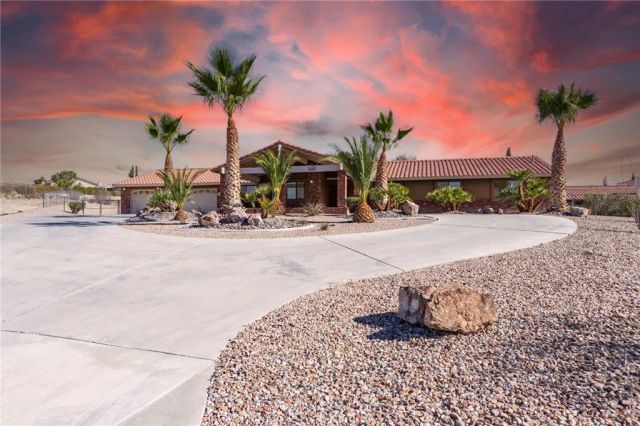 16385 Kamana Court, Apple Valley, CA 92307