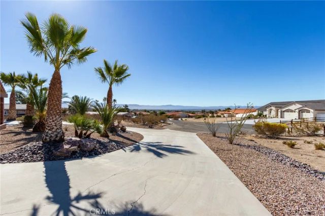 16385 Kamana Court, Apple Valley, CA 92307