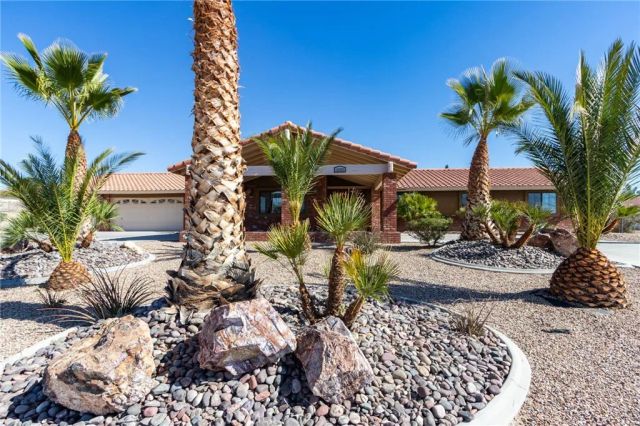 16385 Kamana Court, Apple Valley, CA 92307