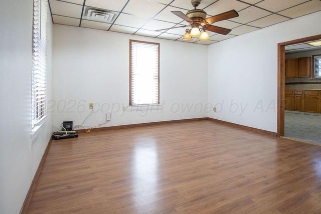 506 Olive Avenue, Dalhart, TX 79022