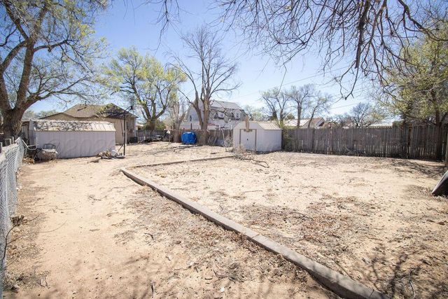 506 Olive Avenue, Dalhart, TX 79022