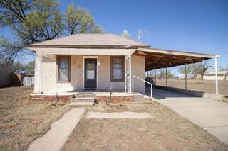 506 Olive Avenue, Dalhart, TX 79022