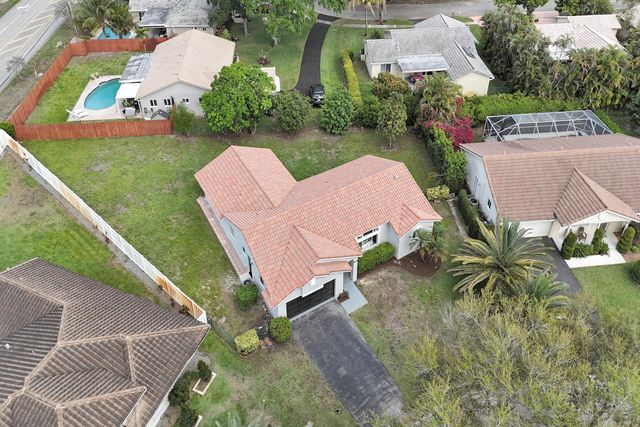2881 NW 98th Way, Coral Springs, FL 33065