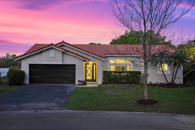 2881 NW 98th Way, Coral Springs, FL 33065