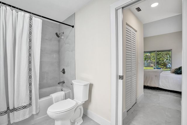 2881 NW 98th Way, Coral Springs, FL 33065