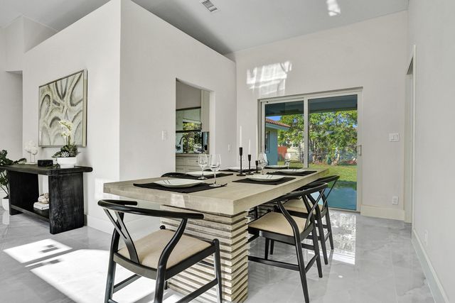 2881 NW 98th Way, Coral Springs, FL 33065