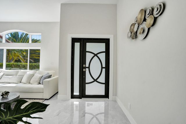 2881 NW 98th Way, Coral Springs, FL 33065