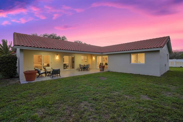 2881 NW 98th Way, Coral Springs, FL 33065