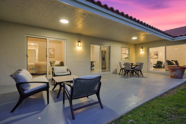 2881 NW 98th Way, Coral Springs, FL 33065