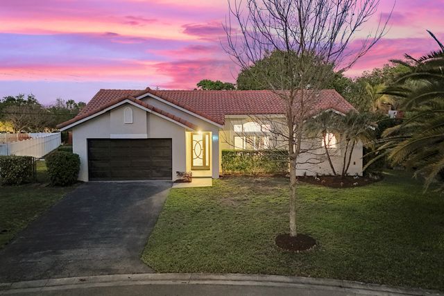 2881 NW 98th Way, Coral Springs, FL 33065