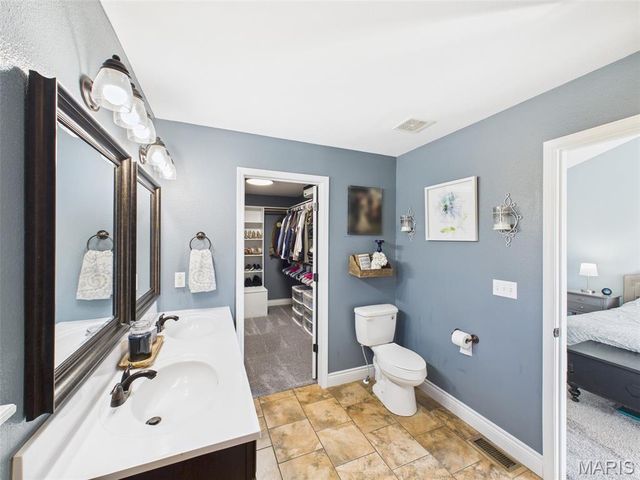 109 Ash Court, St Robert, MO 65584