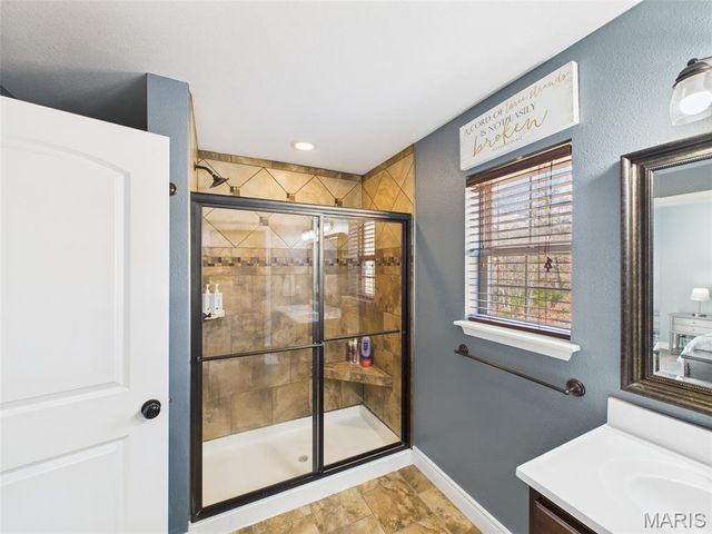 109 Ash Court, St Robert, MO 65584