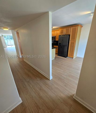 926 NE 27th Ave 926, Hallandale Beach, FL 33009