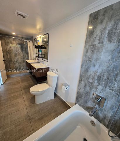 926 NE 27th Ave 926, Hallandale Beach, FL 33009