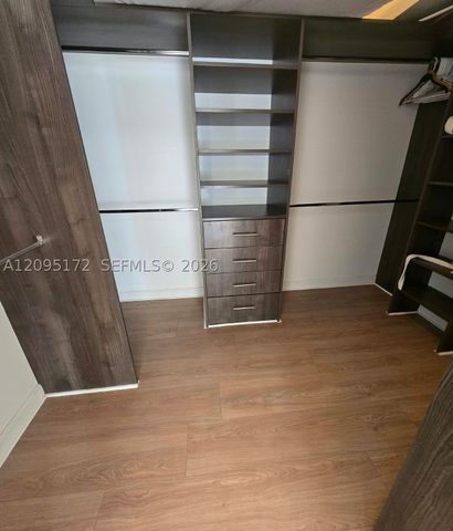 926 NE 27th Ave 926, Hallandale Beach, FL 33009