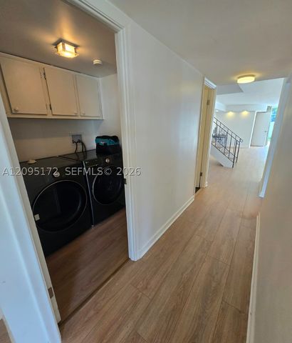 926 NE 27th Ave 926, Hallandale Beach, FL 33009