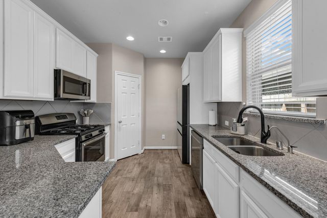 17115 Verde Park Lane, Cypress, TX 77433