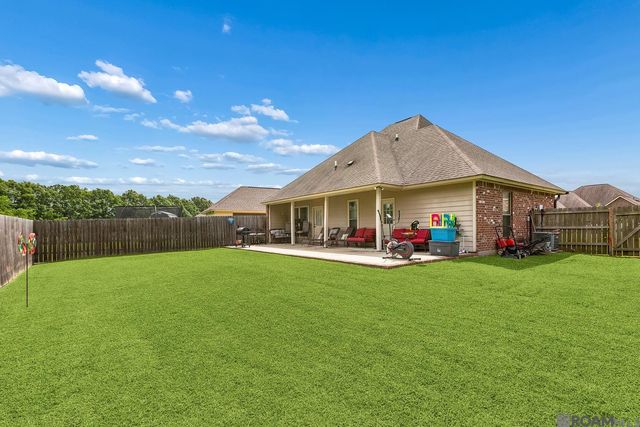 40300 Creek Bend Dr, Gonzales, LA 70737