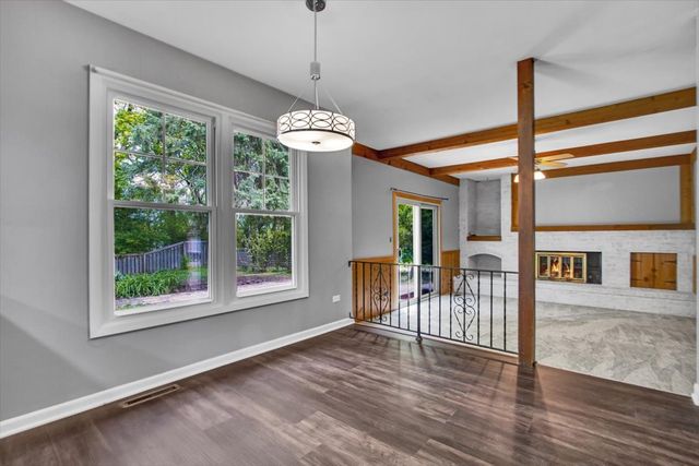940 French Drive, Mundelein, IL 60060